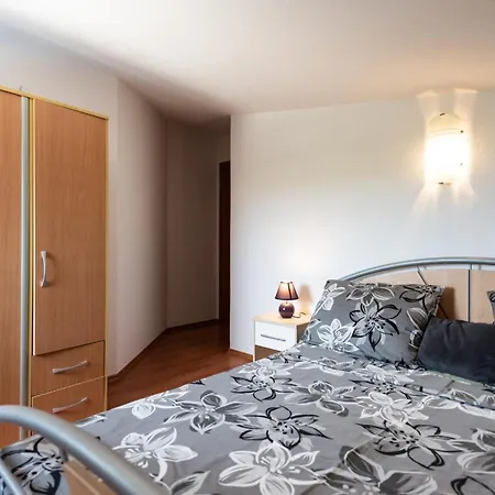 Karen Apartment