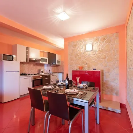 Karen Apartment