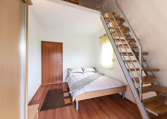 Apartment Karen Vinisce