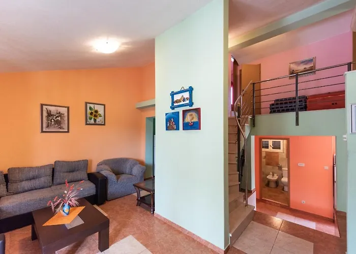Apartment Karen Vinisce